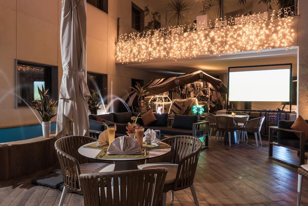 Az Hotels Зеральда Екстер'єр фото