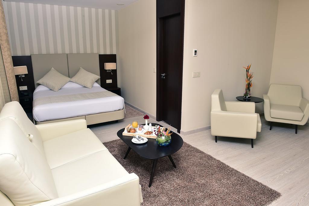 Az Hotels Зеральда Екстер'єр фото