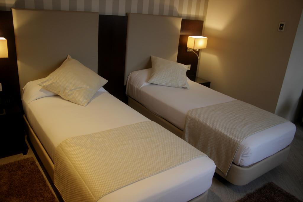 Az Hotels Зеральда Екстер'єр фото