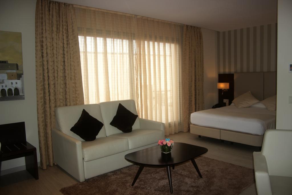 Az Hotels Зеральда Екстер'єр фото