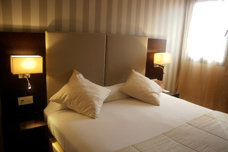 Az Hotels Зеральда Екстер'єр фото